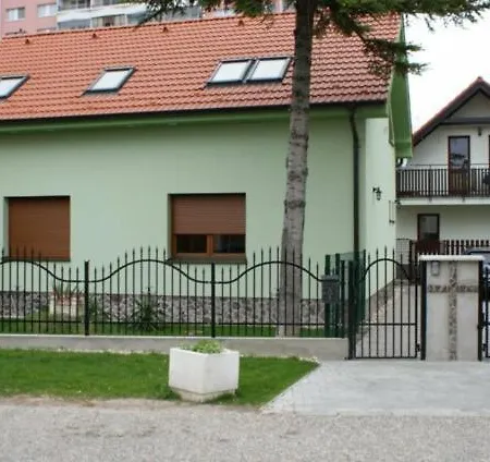 Ria Nocleg ze śniadaniem Bratysława